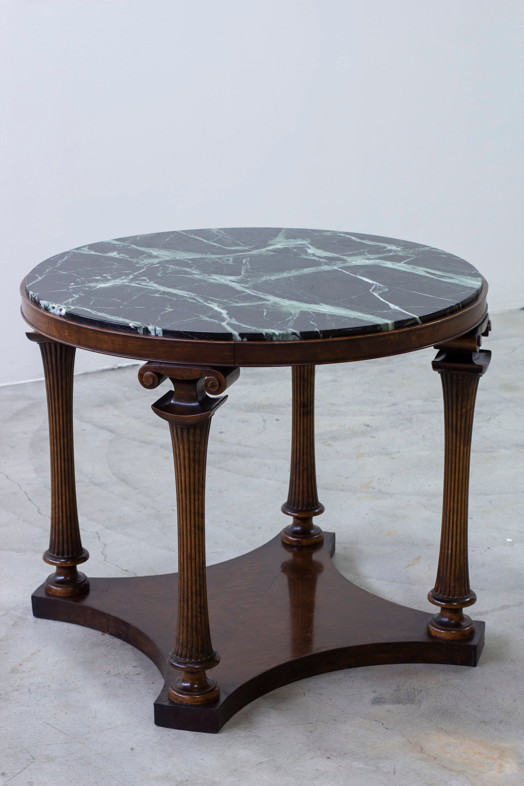 Neoclassical entrance table in the manner of Hjorth