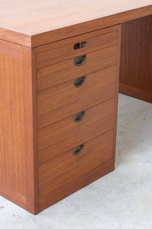 Desk BM-66 by Børge Mogensen no. 2