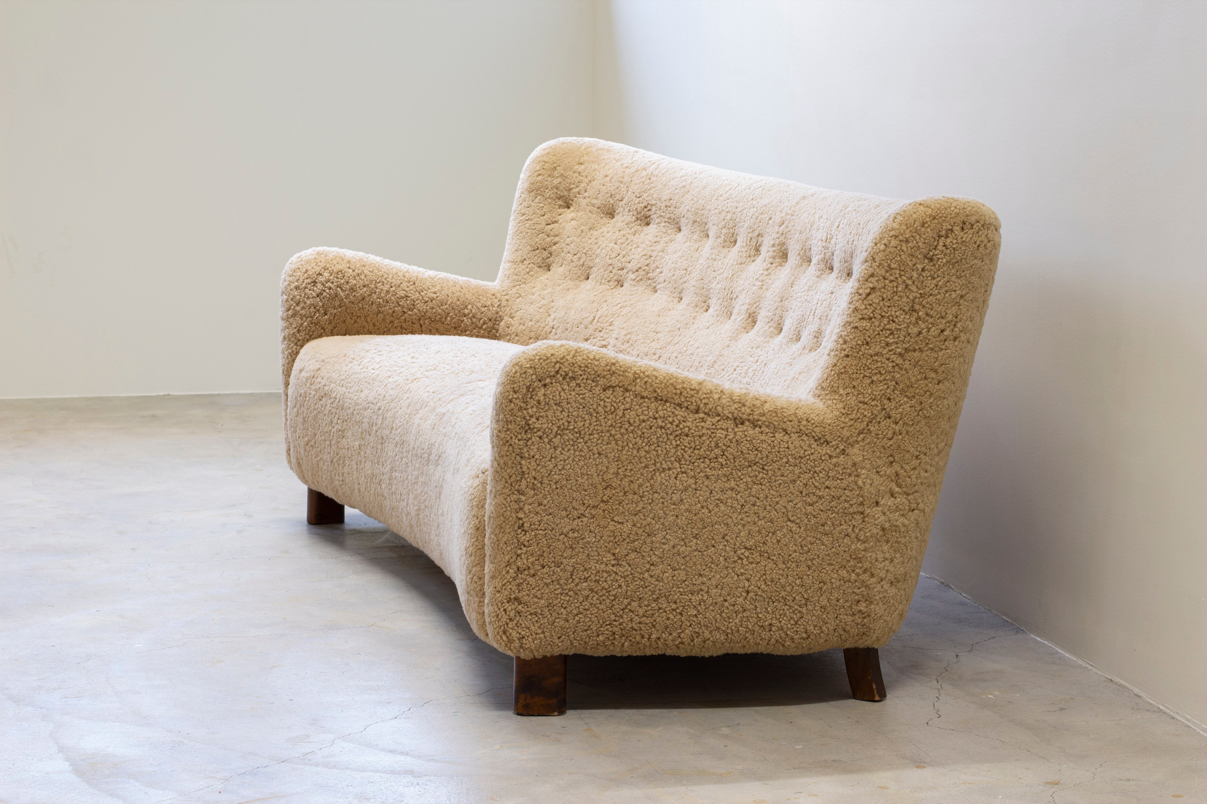 Curved sheeps skin sofa model 1669