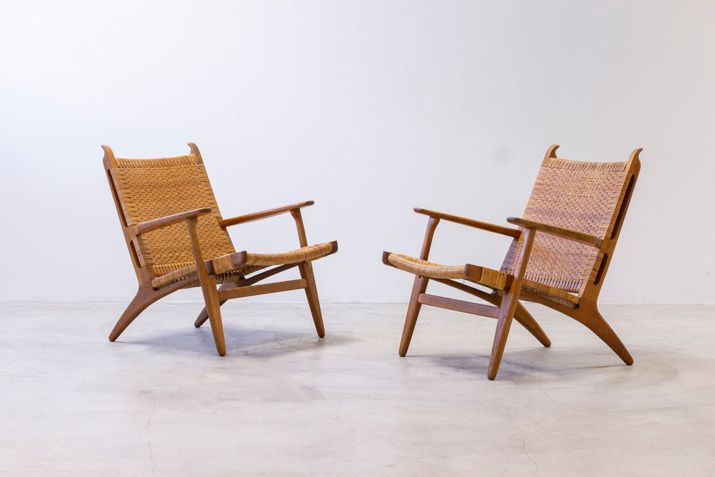 Pair of CH-27 chairs by Hans J. Wegner