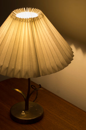 Danish modern organic "leaf" table lamp