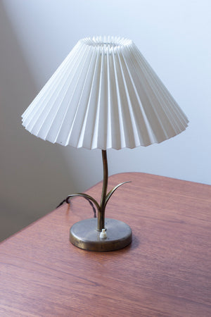 Danish modern organic "leaf" table lamp