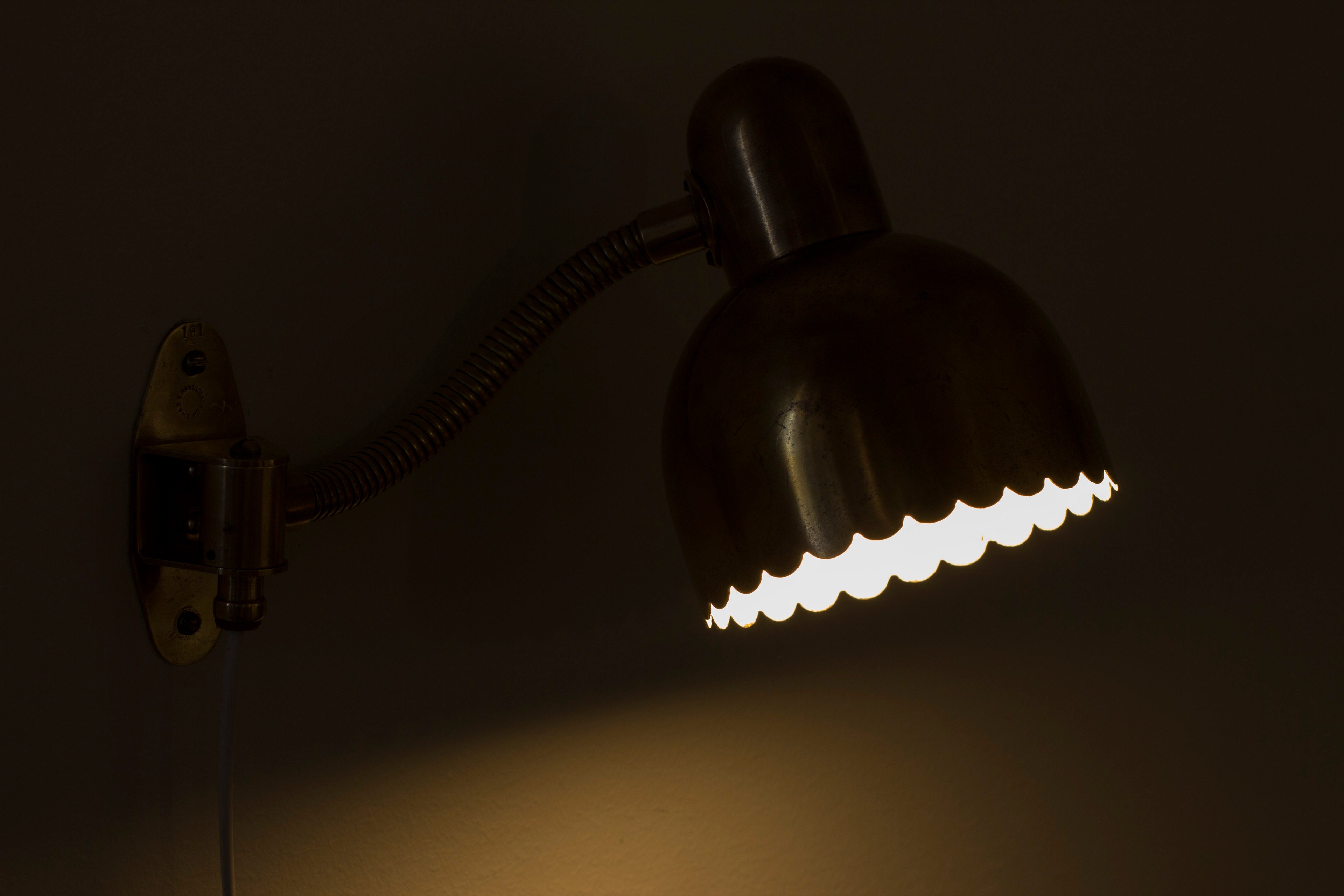 Brass wall lamp no. 191 by E. Hansson & Co