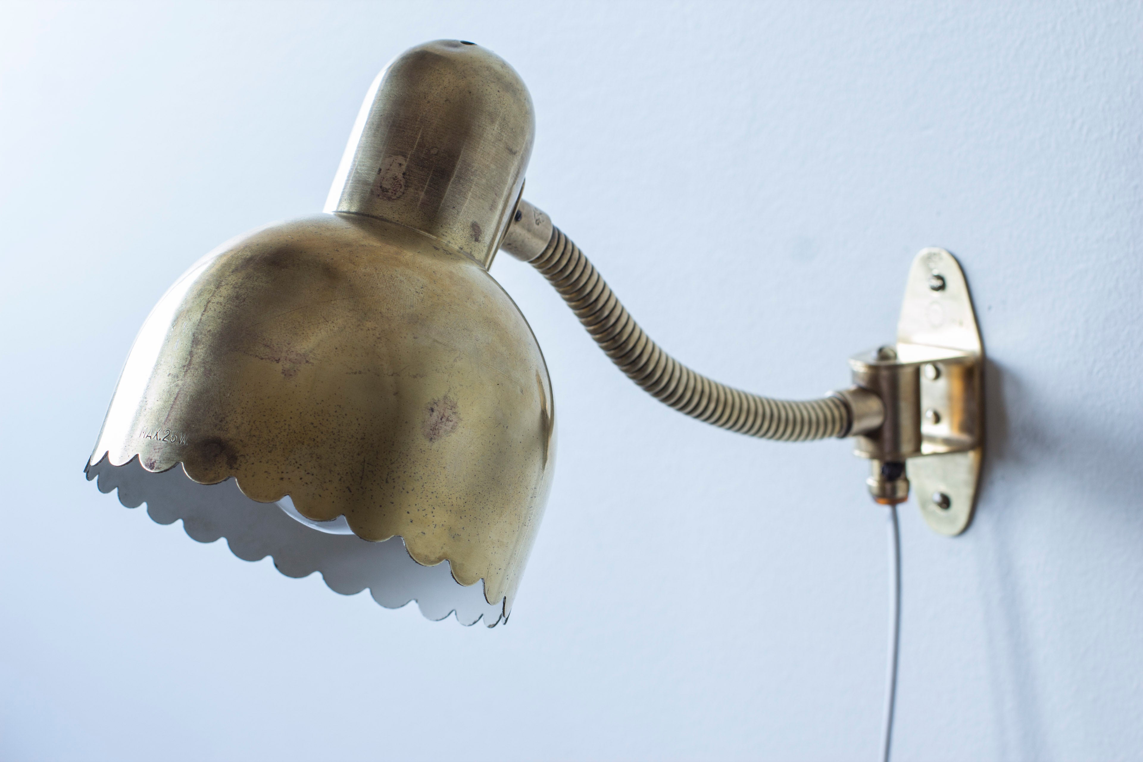 Brass wall lamp no. 191 by E. Hansson & Co