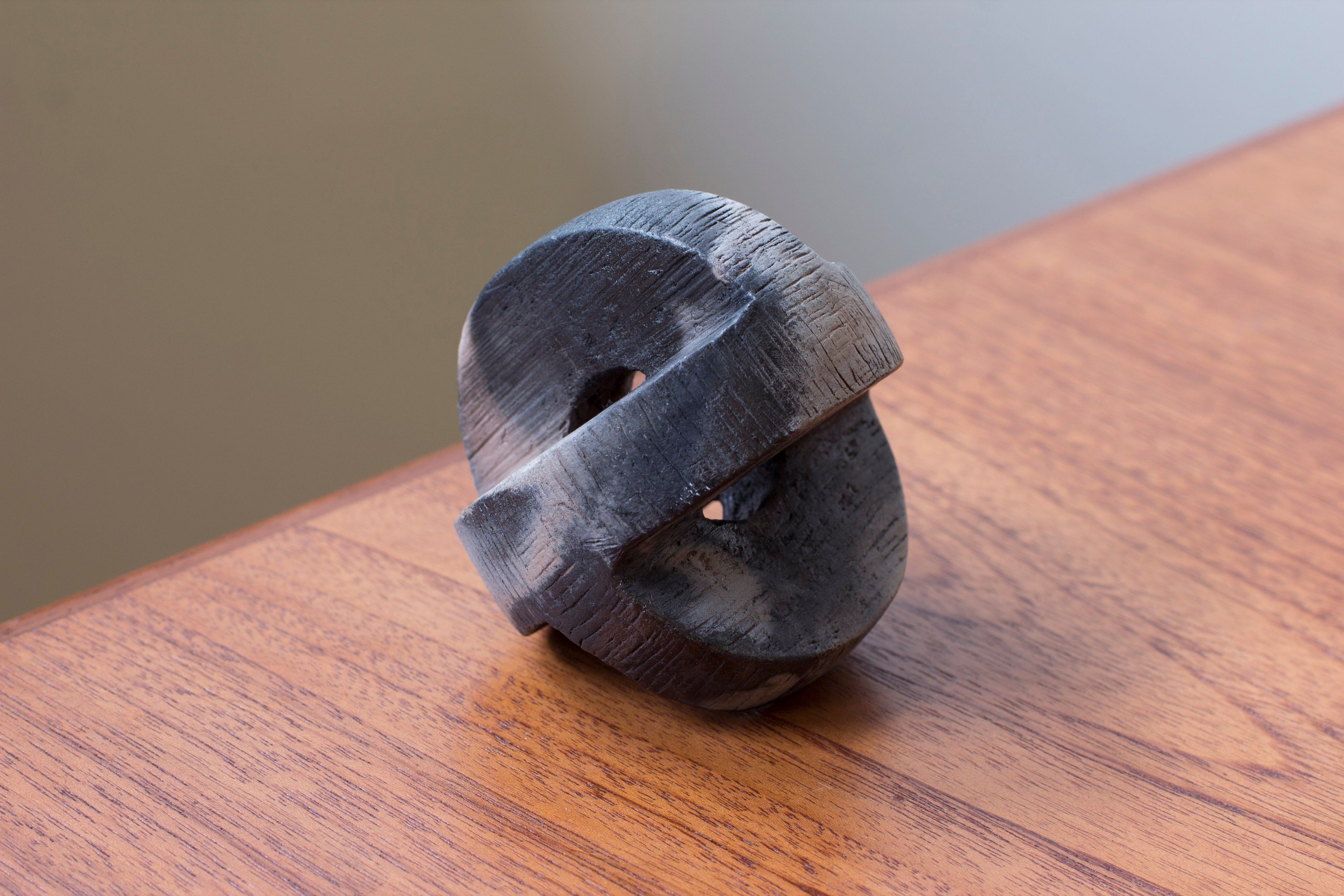 Geometrical stoneware scultptures