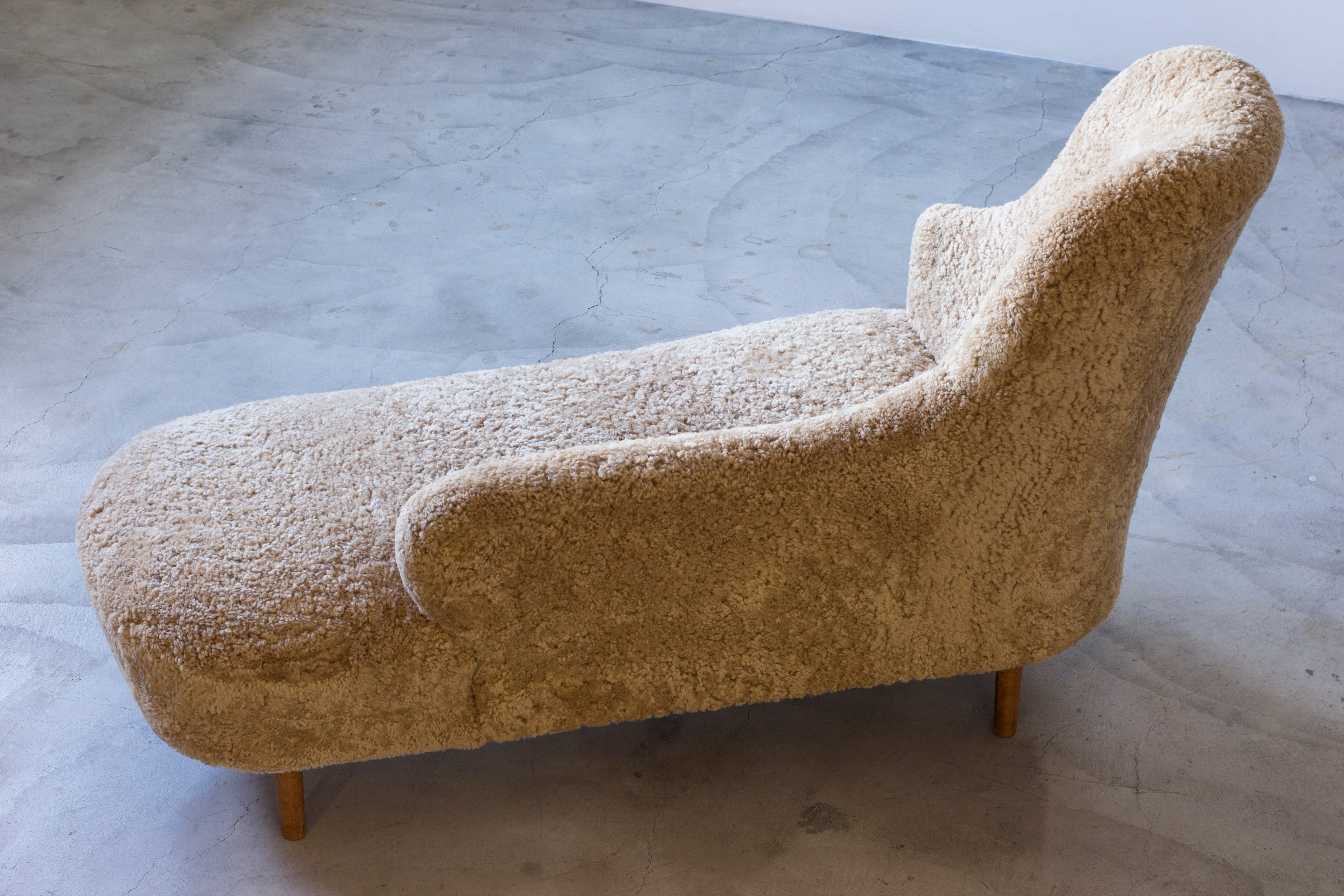 Swedish modern chaise lounge