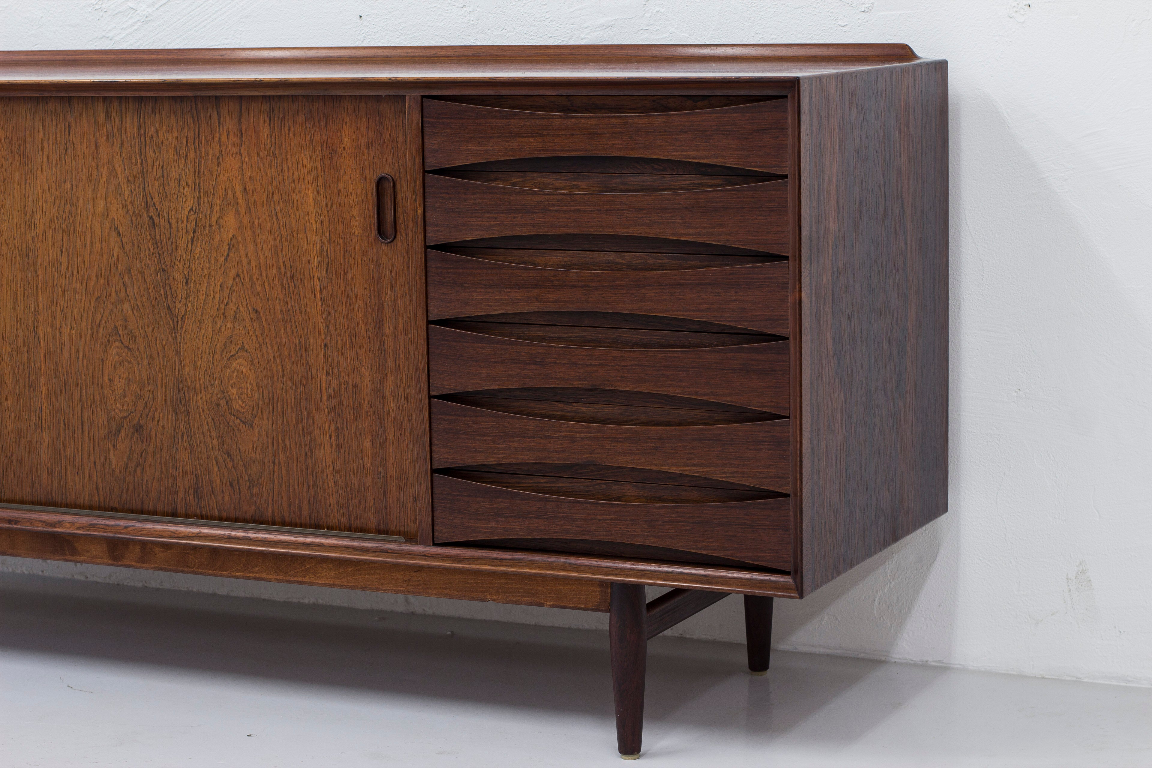 "OS29" sideboard by Arne Vodder