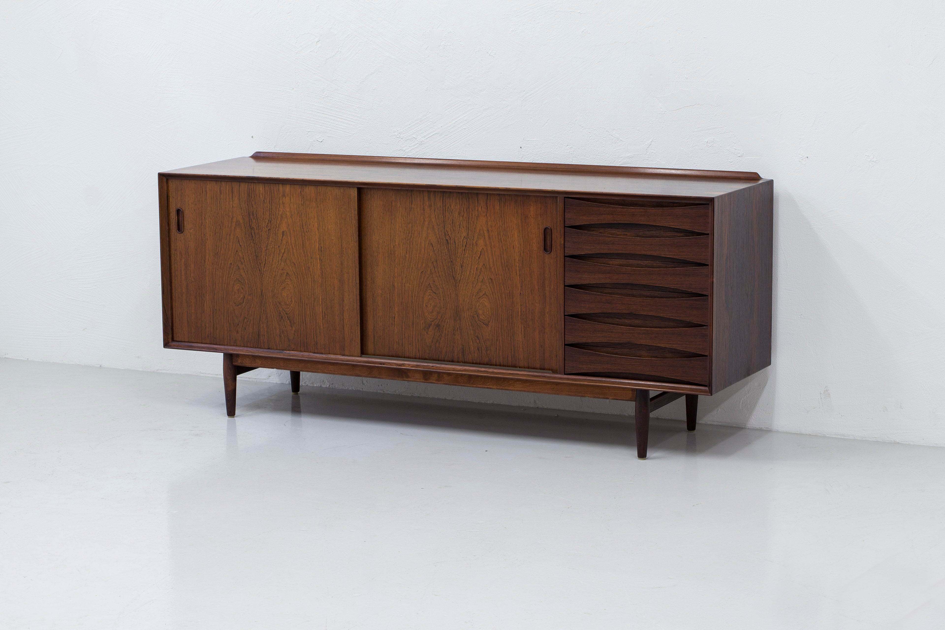 "OS29" sideboard by Arne Vodder
