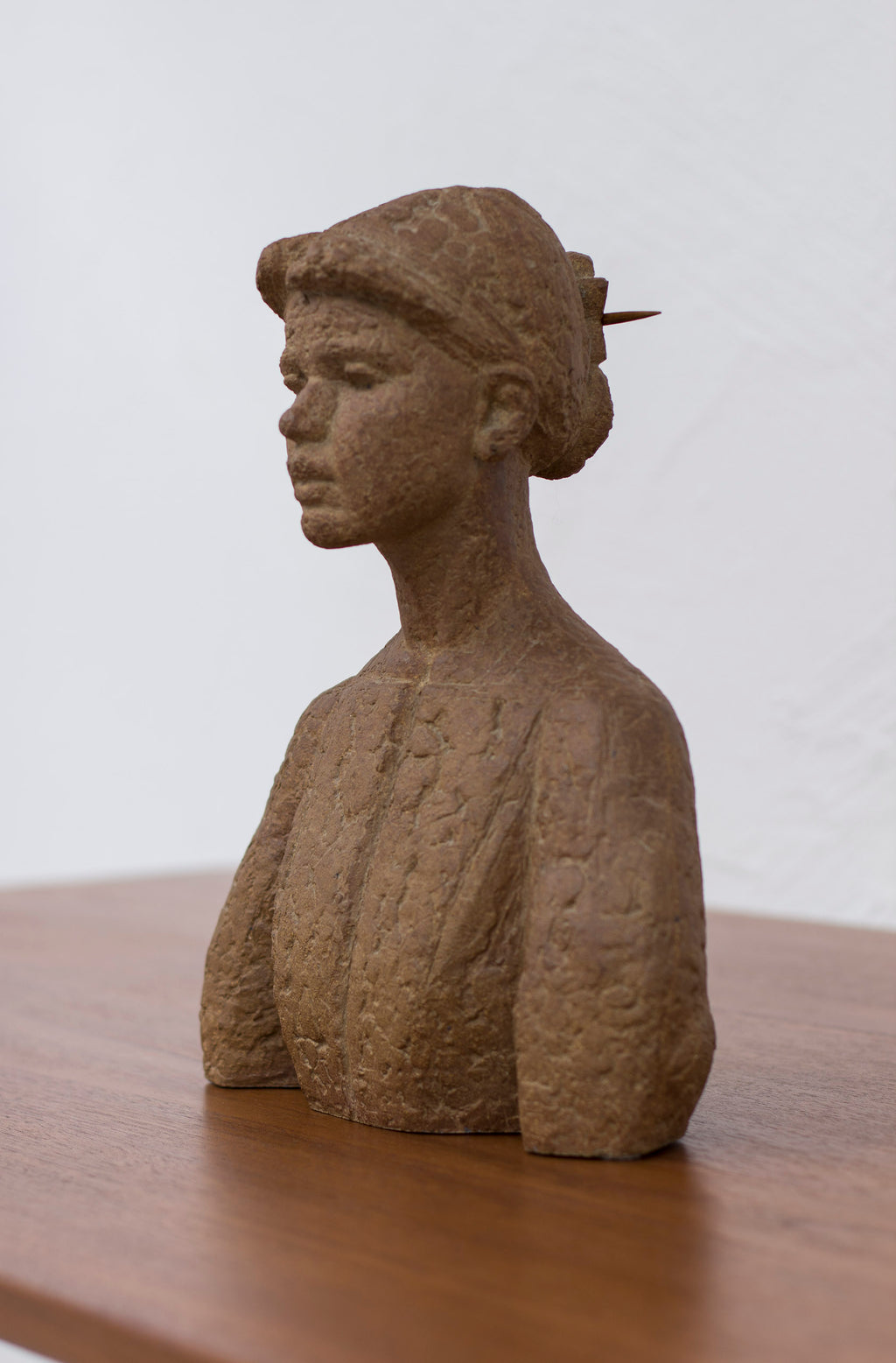 Stoneware bust by Liss Eriksson