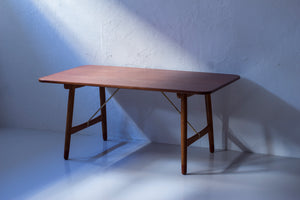 Hunting table by Børge Mogensen