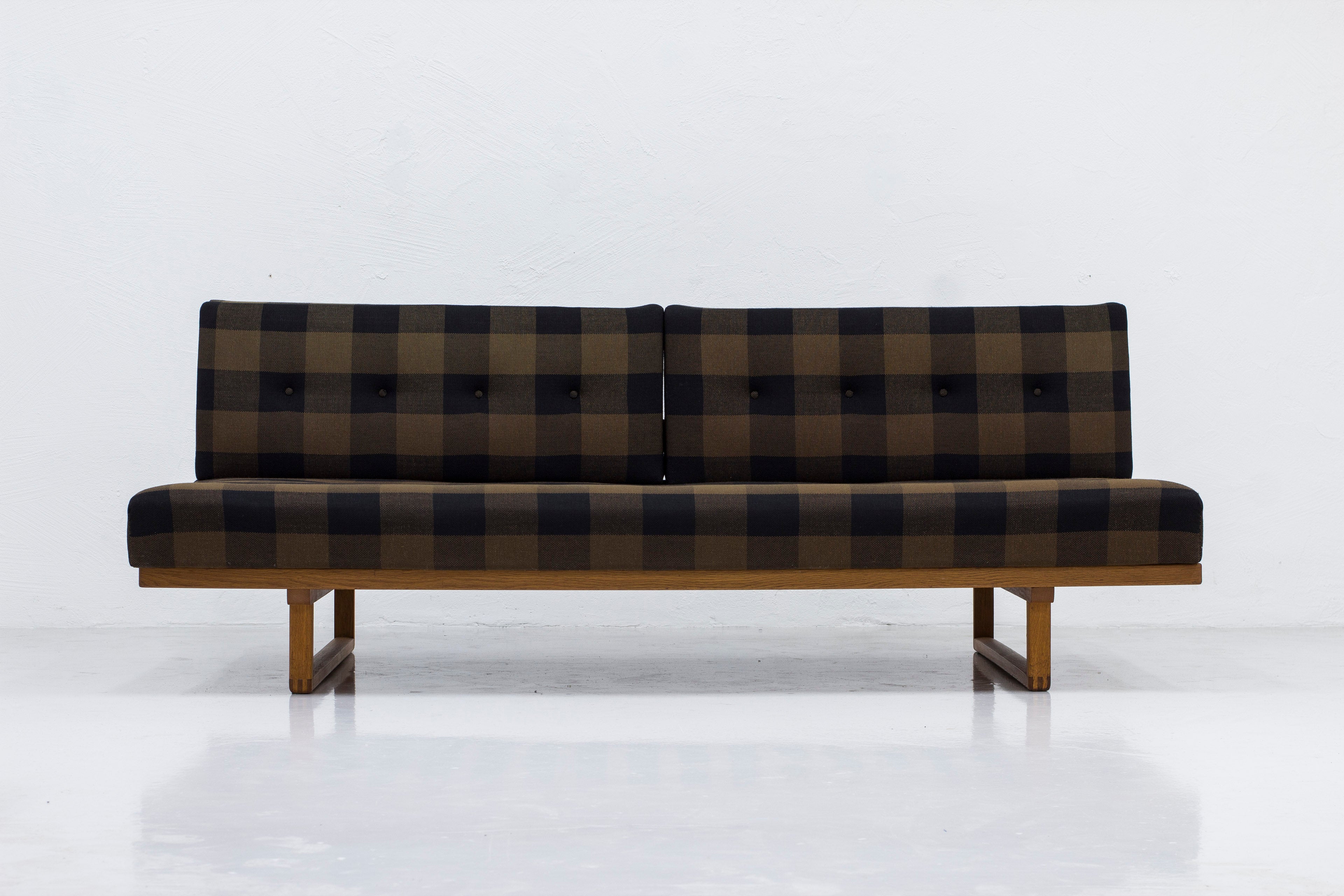 Daybed by Børge Mogensen & Lis Ahlman