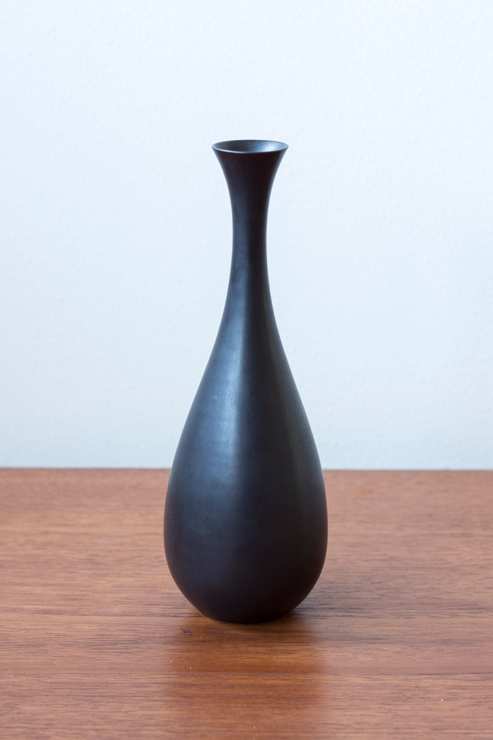 Stoneware vase by Carl-Harry Stålhane no.2