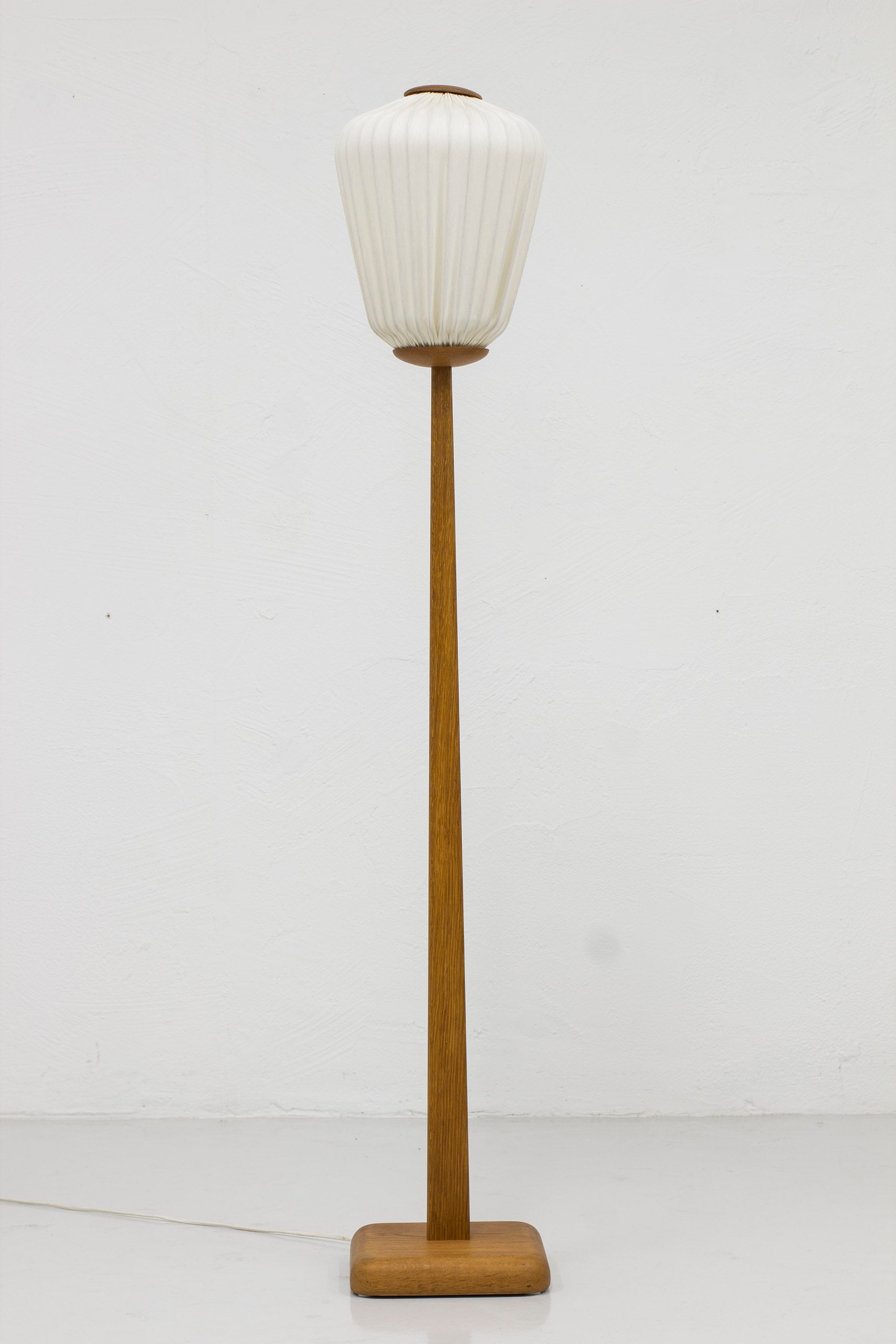 Rare floor lamp by Luxus