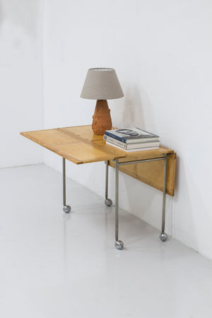 "Berit" extendable table by Mathsson