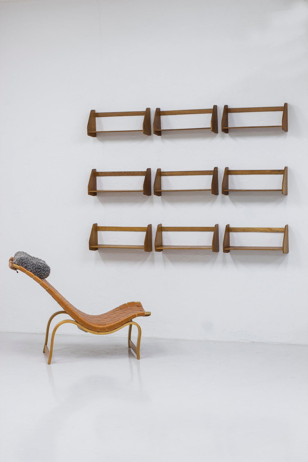 Set of shelves by Hans J. Wegner