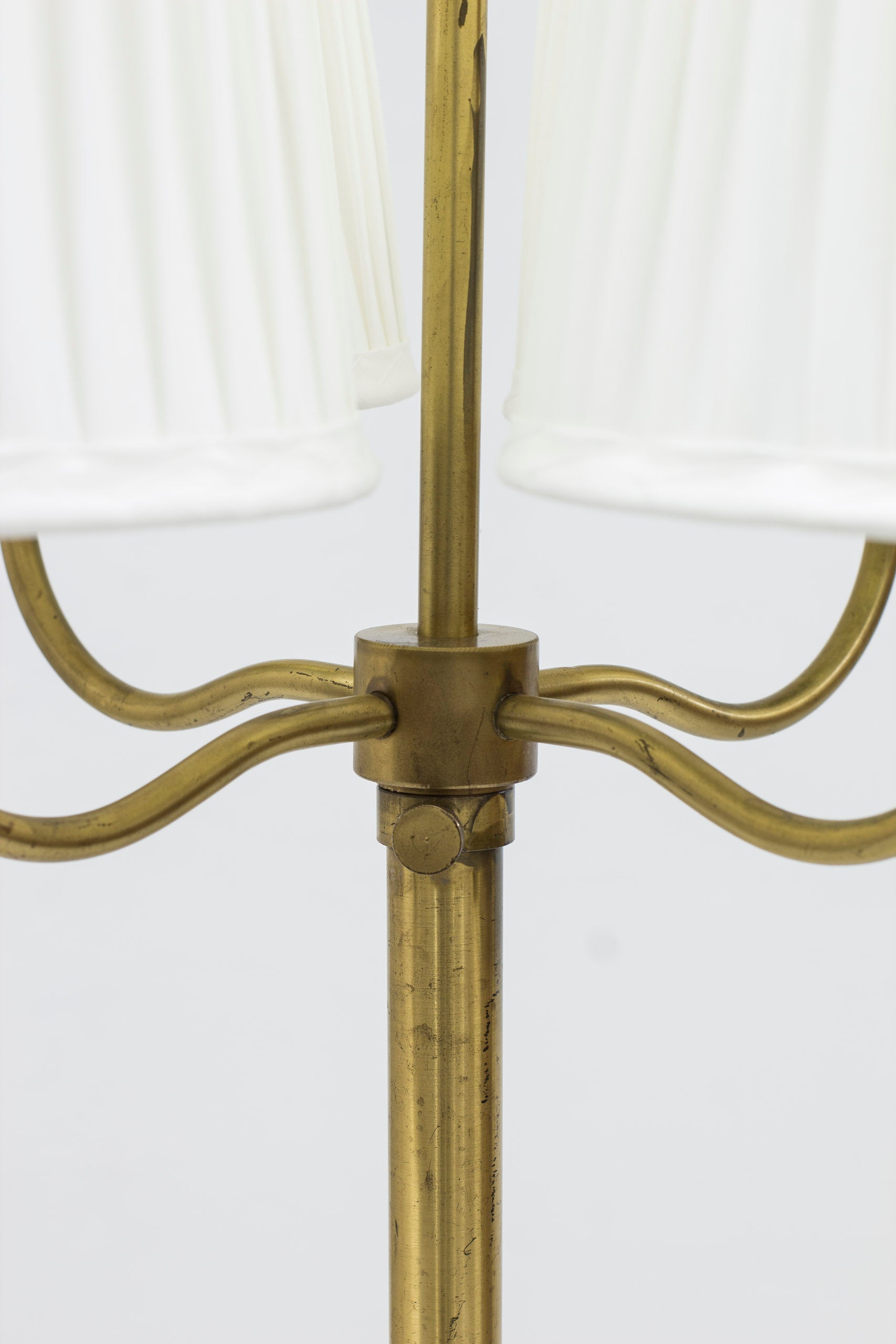 Swedish Modern floor lamp in brass