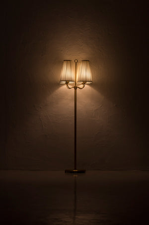 Swedish Modern floor lamp in brass