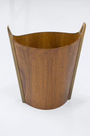 Wastepaper bin by Einar Barnes