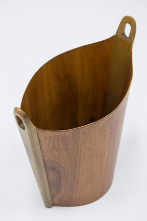 Wastepaper bin by Einar Barnes