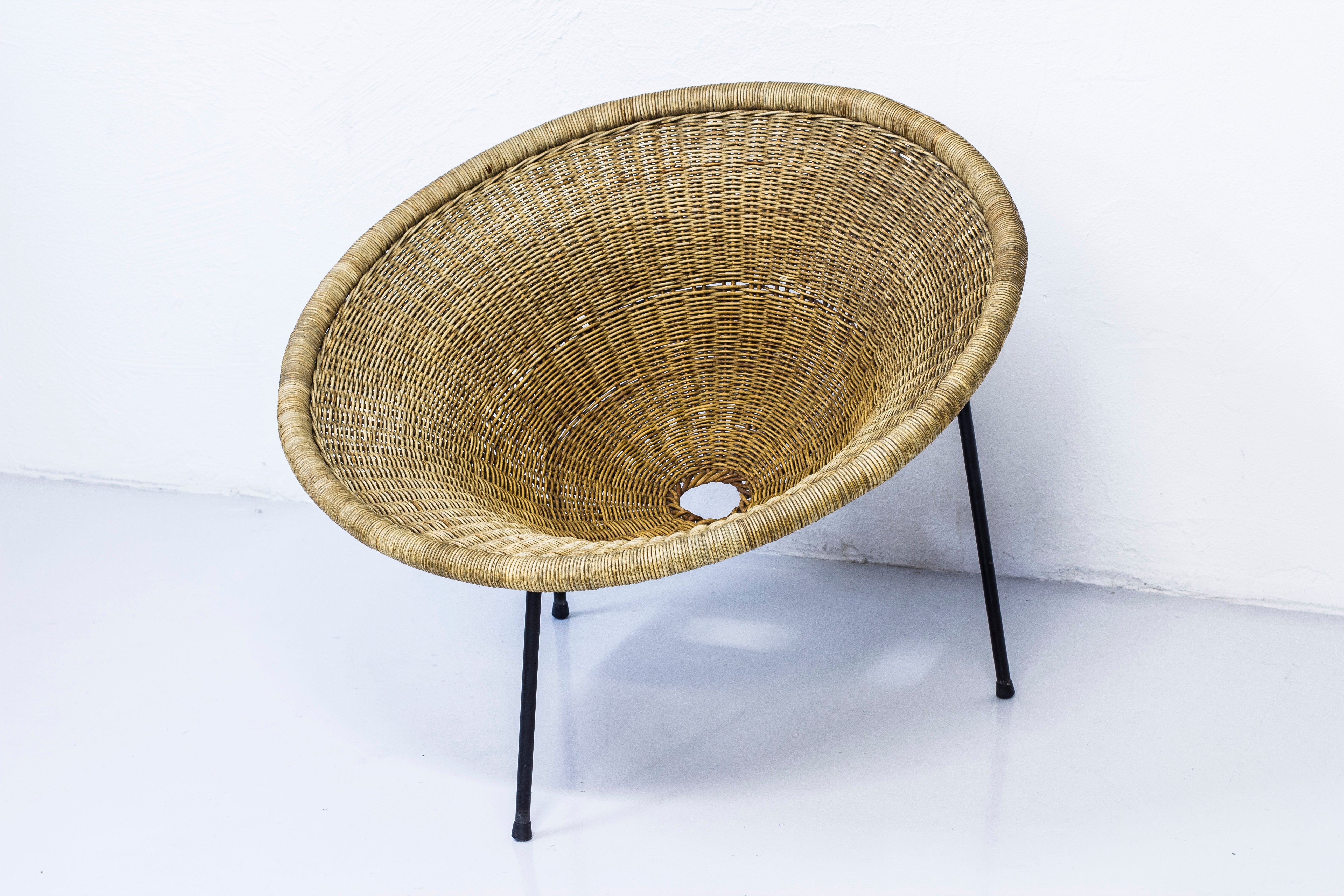 1950s Wicker easy chair by Sven Staaf