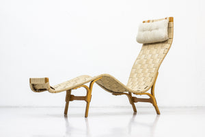 Chaise longue in the manner of Bruno Mathsson