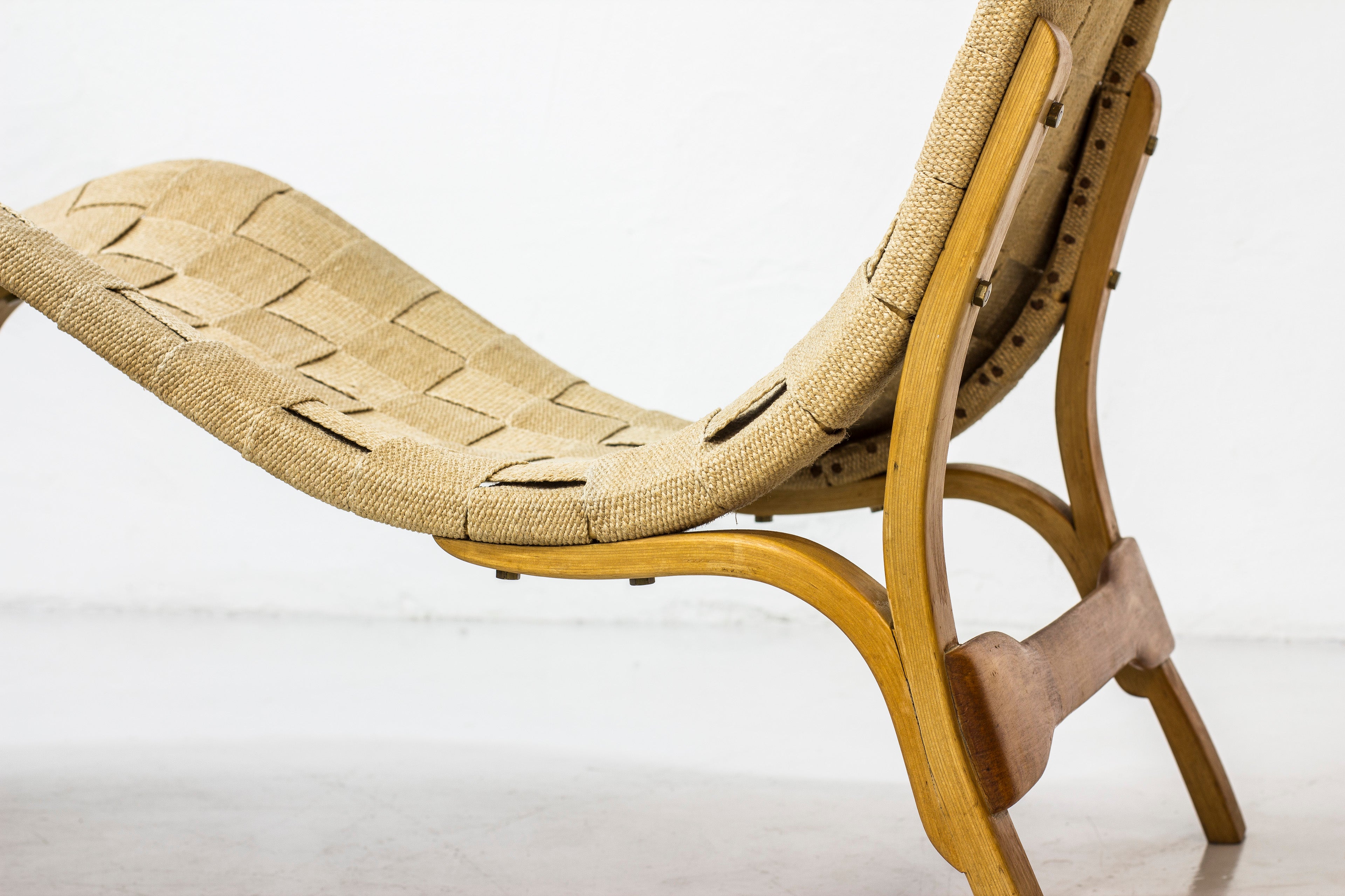 Chaise longue in the manner of Bruno Mathsson