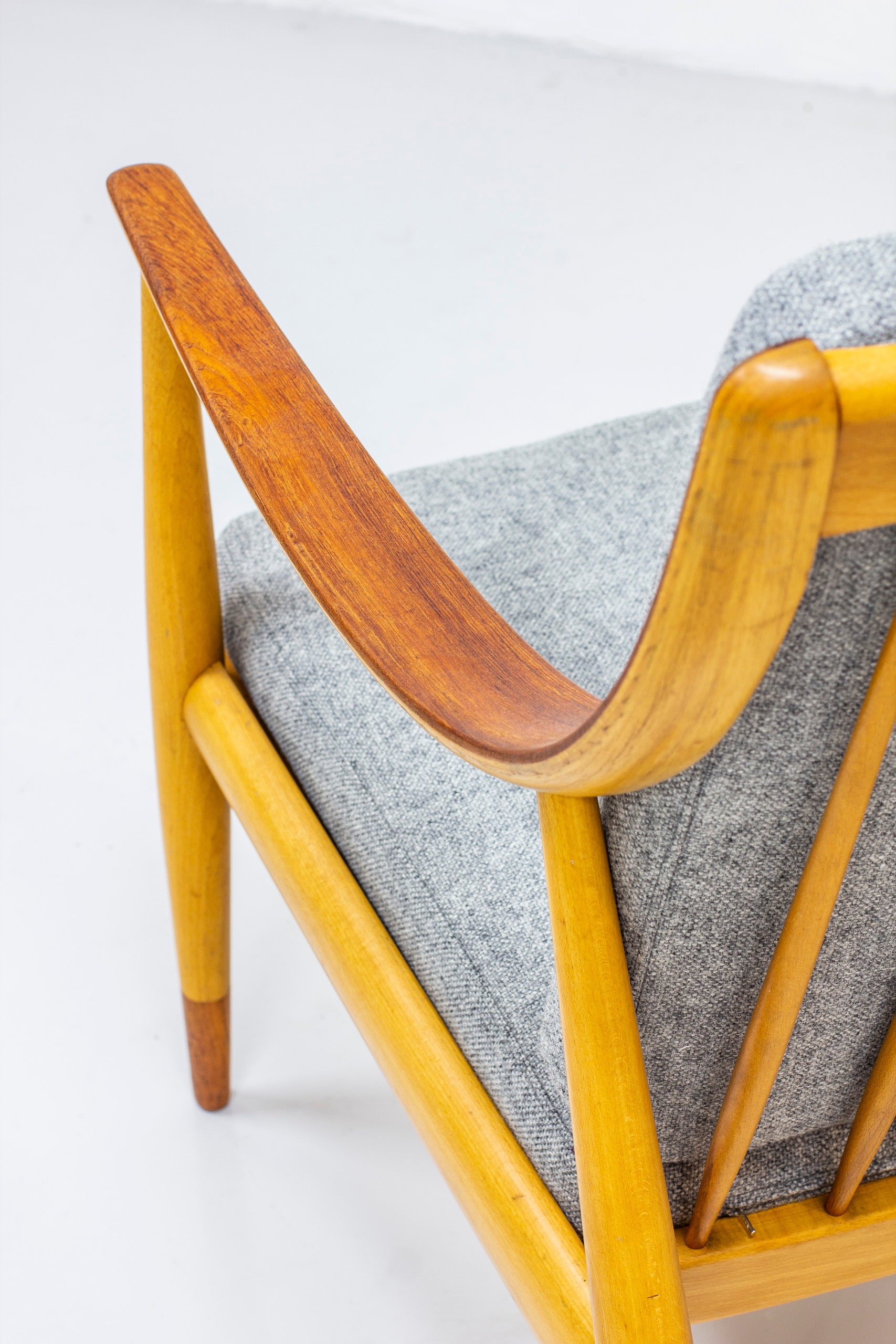 Easy chairs " FD 145" by Peter Hvidt & Orla Mølgaard-Nielsen
