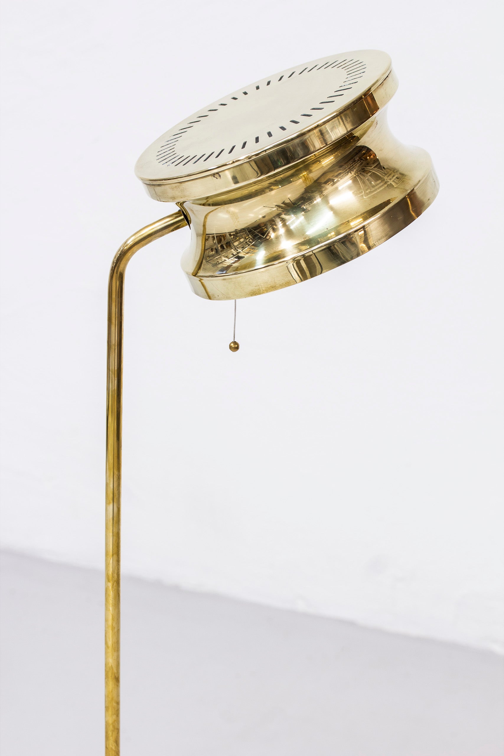 Floor lamp by Tyringe kontshantverk