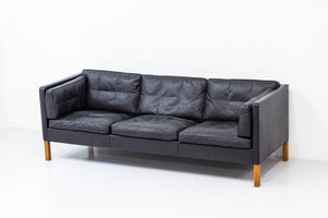 Sofa 2443 by Borge Mogensen