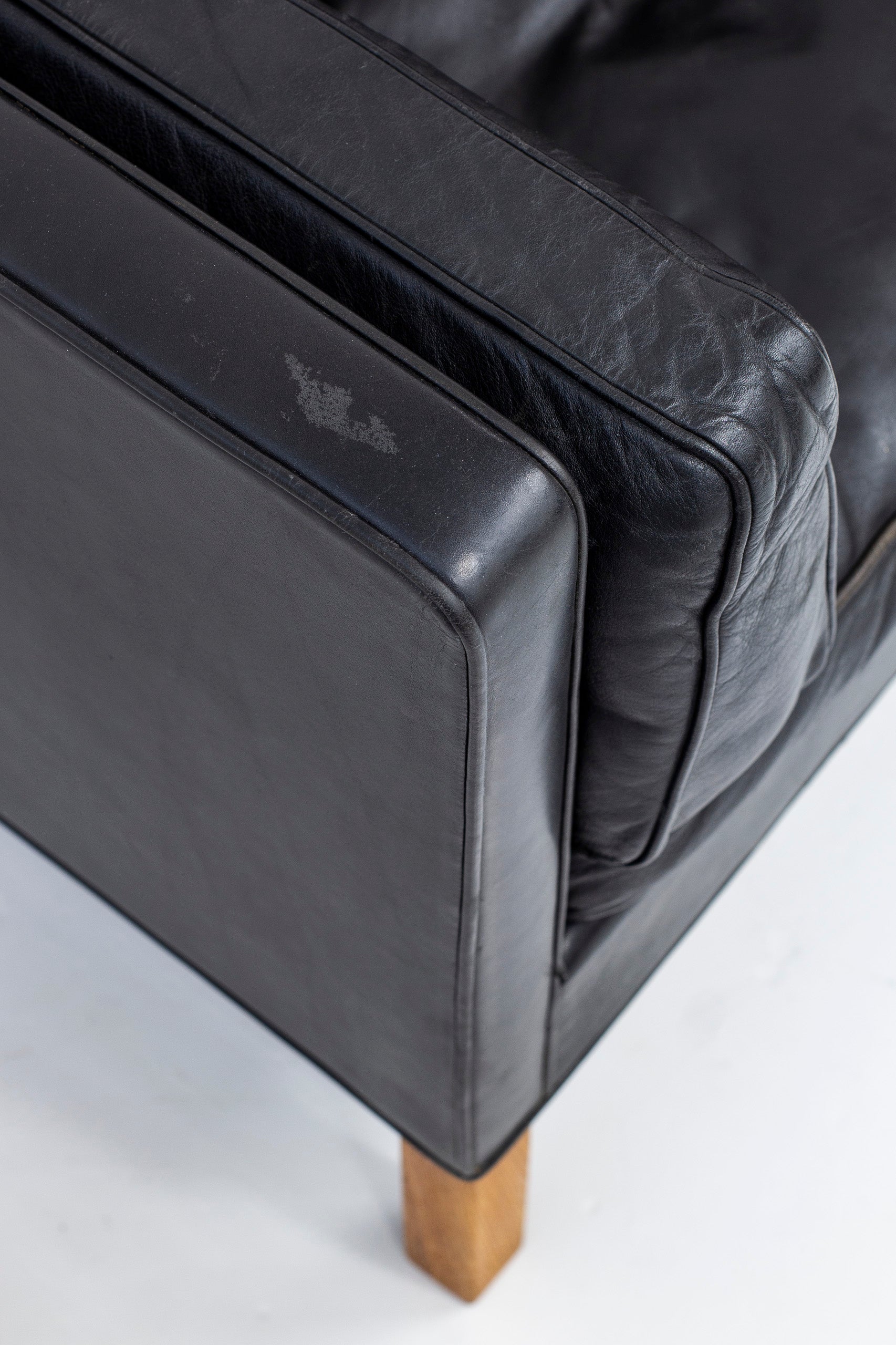 Sofa 2443 by Borge Mogensen