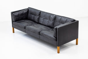 Sofa 2443 by Borge Mogensen