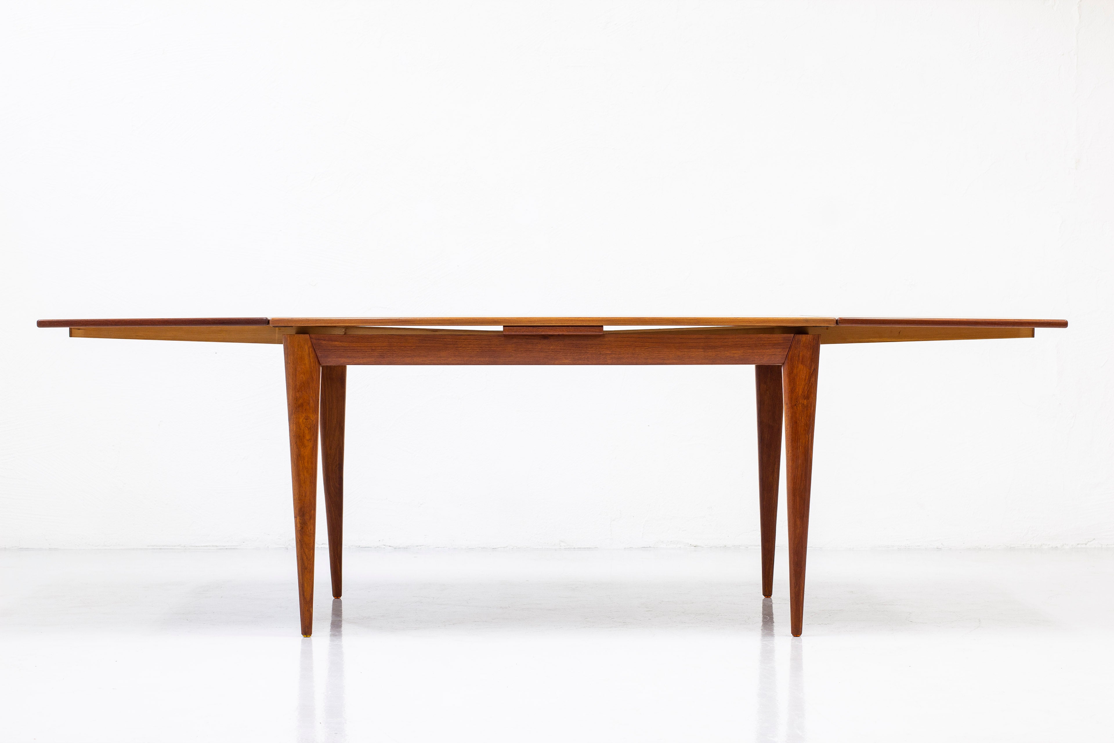 Dining table by Niels Møller