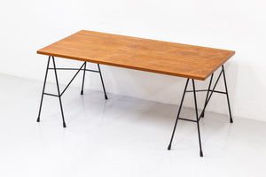 Desk by Bengt Johan Gullberg