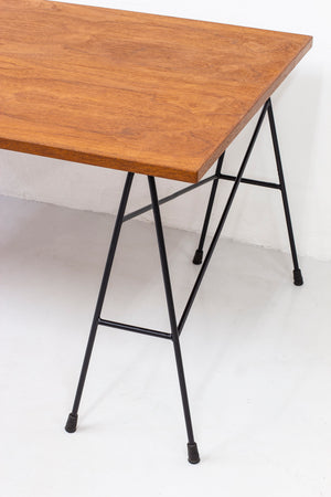 Desk by Bengt Johan Gullberg