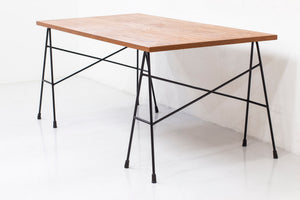 Desk by Bengt Johan Gullberg