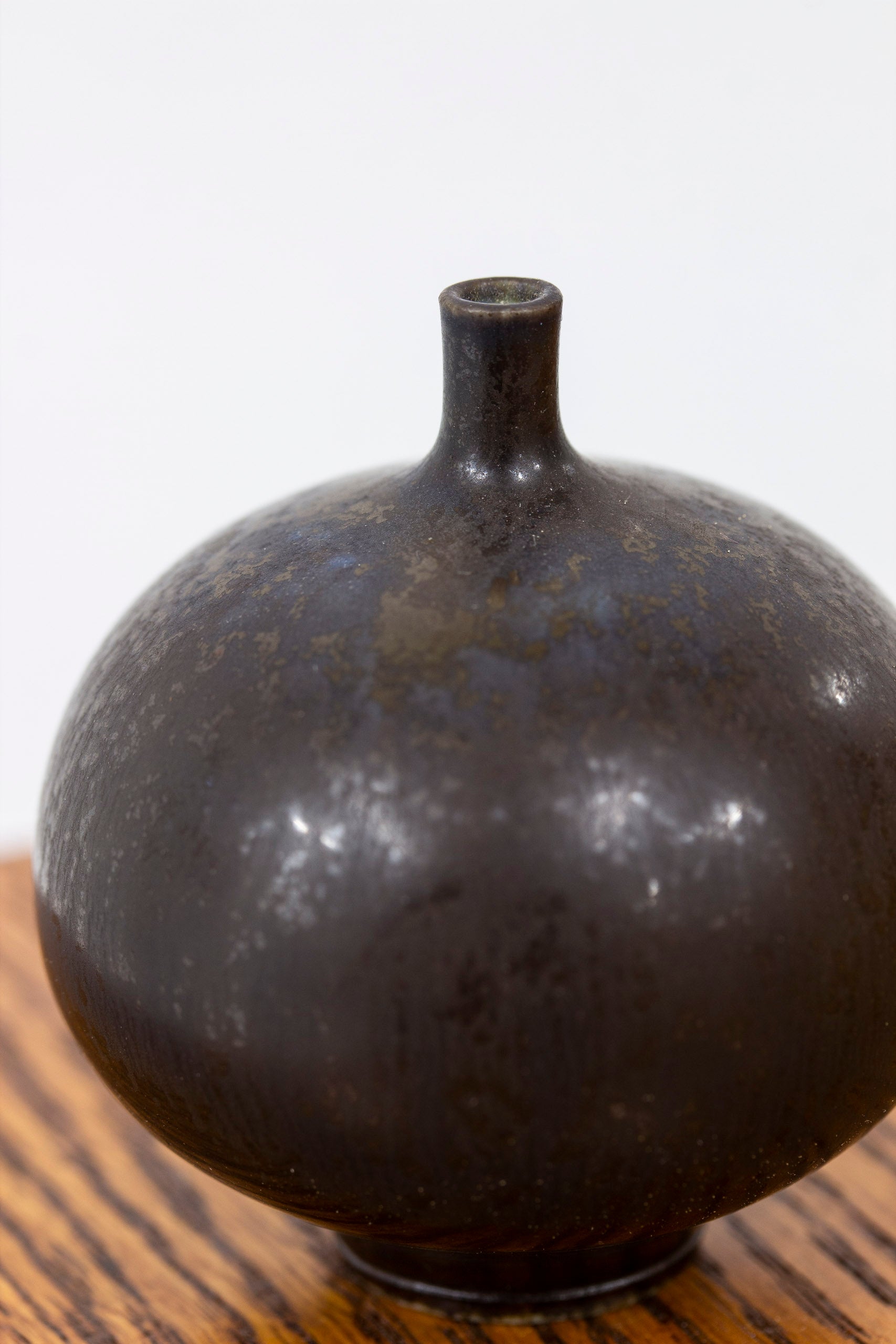 Stoneware vase by Berndt Friberg