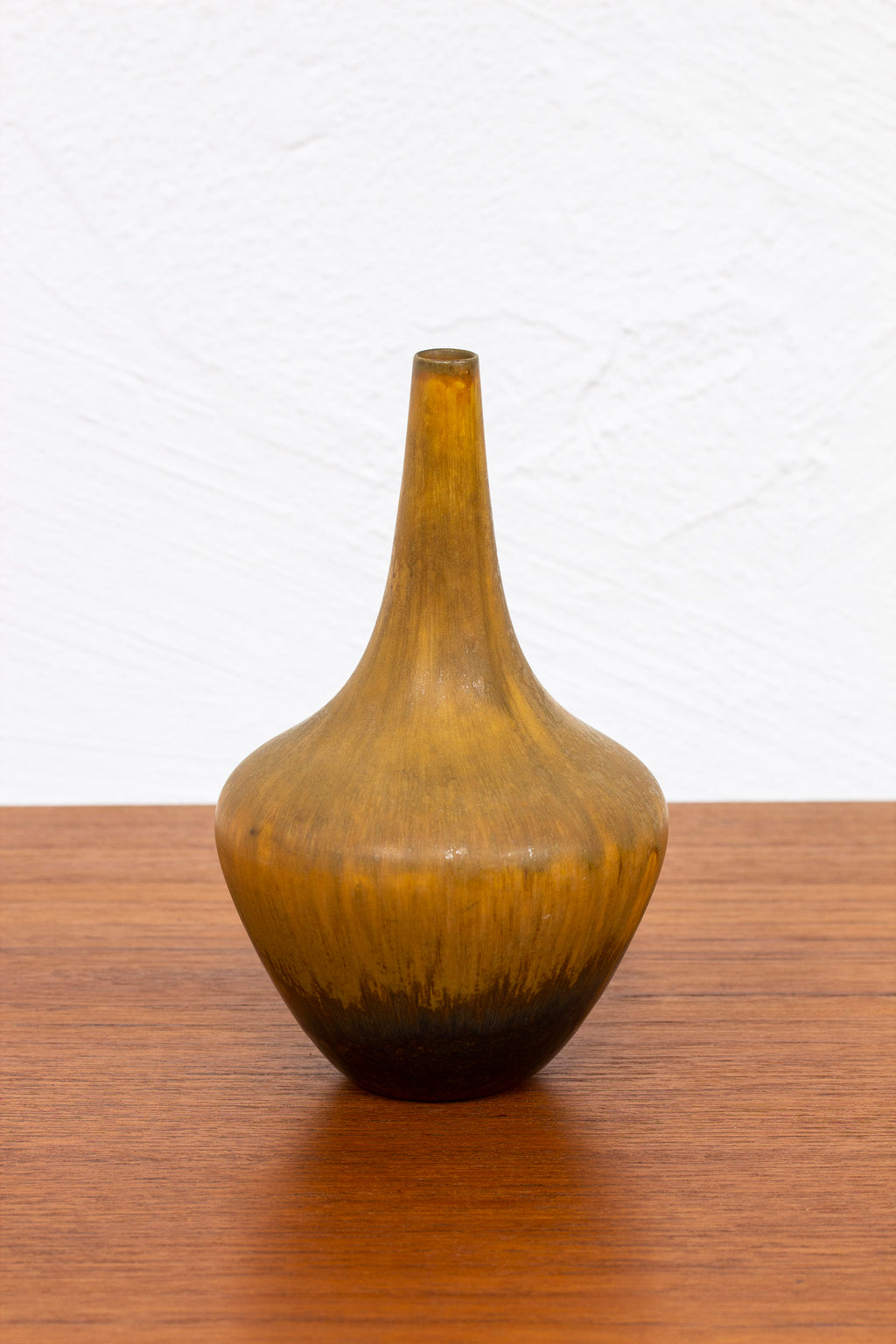 Stoneware vase by Gunnar Nylund
