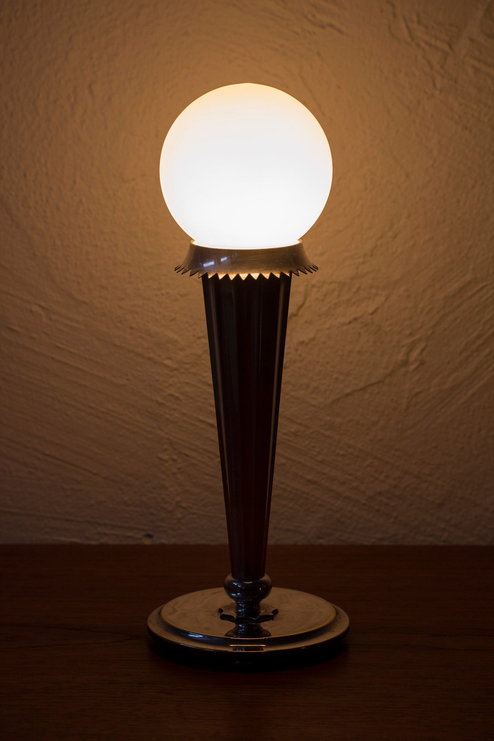 Table lamp 6853 by Harald Notini