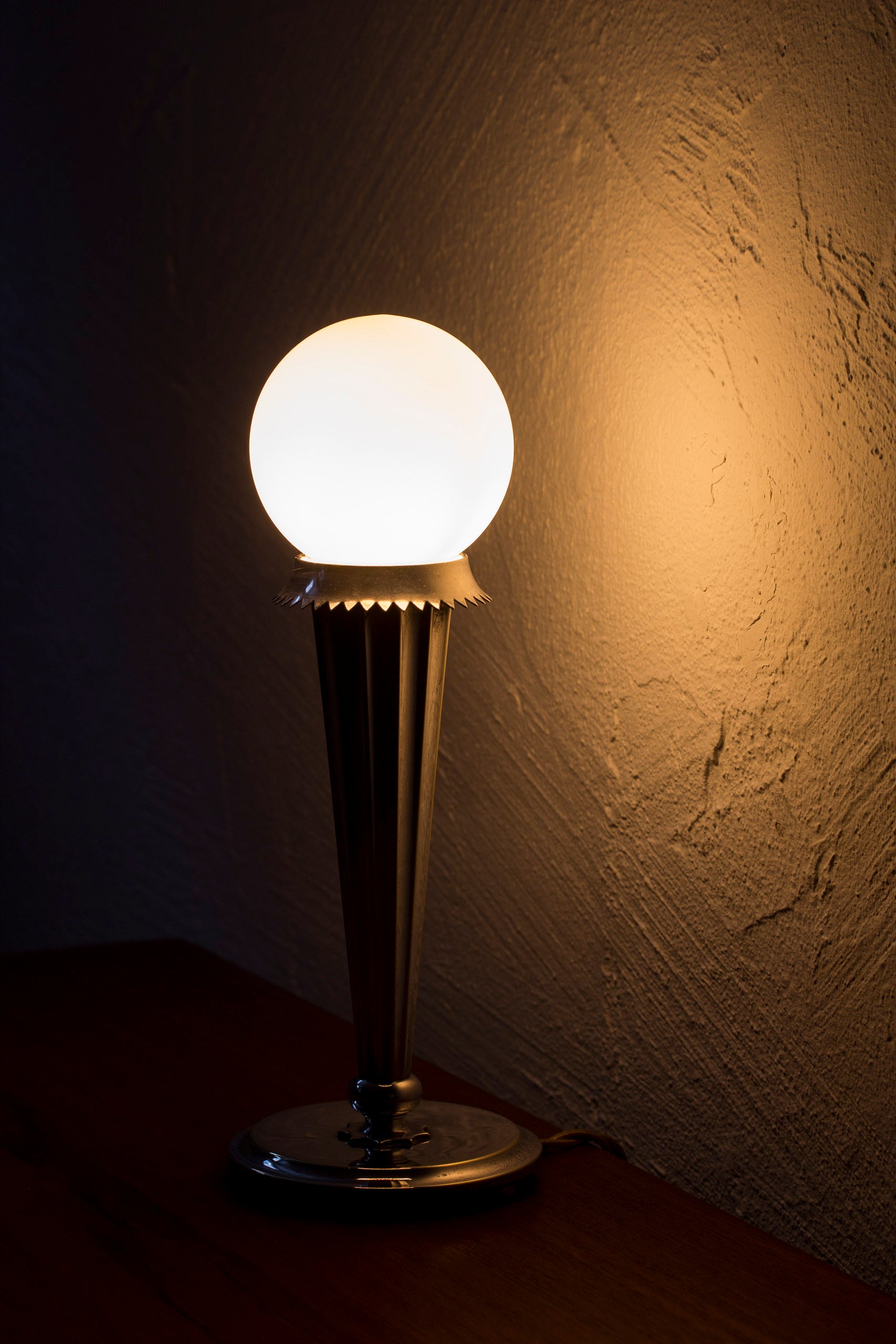 Table lamp 6853 by Harald Notini