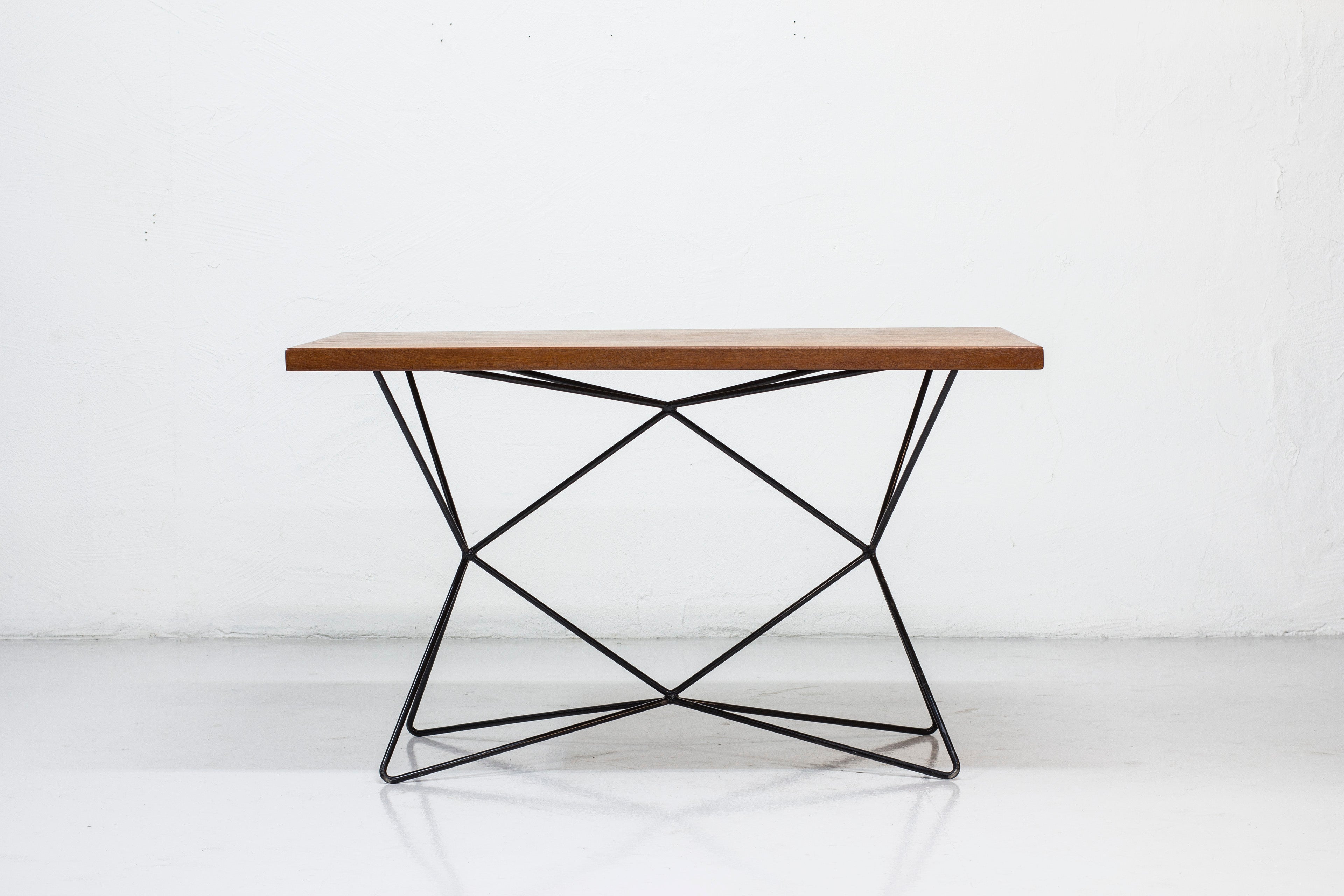 "A2" multi table by Bengt Johan Gullberg